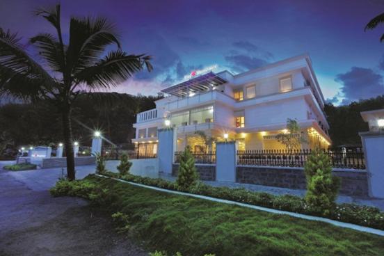 Hotel Raj Regency Nilamel Εξωτερικό φωτογραφία