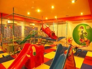 Hotel Raj Regency Nilamel Εξωτερικό φωτογραφία
